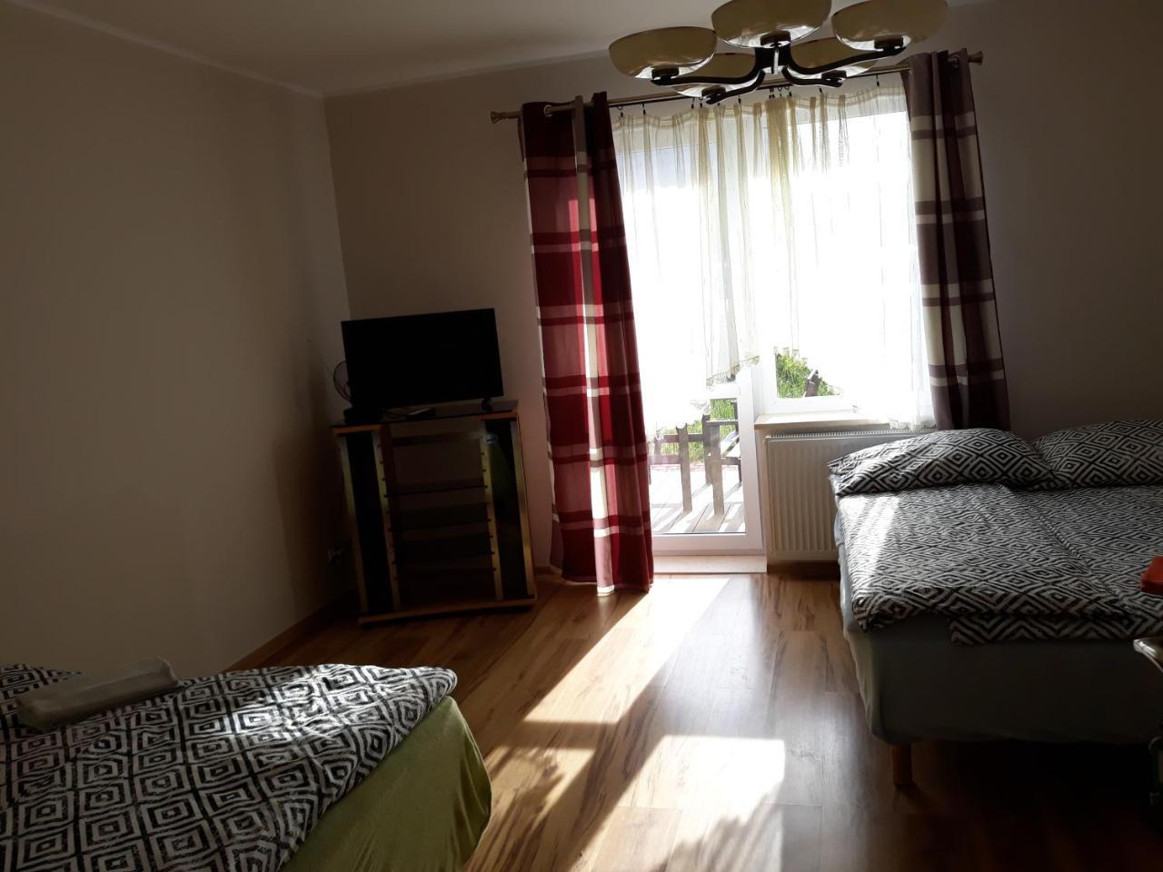 Hostel Lotniskowy Gdansk Exterior photo